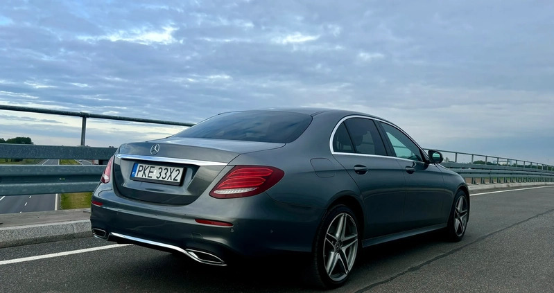 Mercedes-Benz Klasa E cena 109000 przebieg: 160800, rok produkcji 2017 z Chojna małe 67